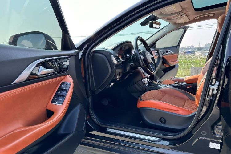 Used Infiniti QX30 2017 2.0T Four-Wheel Drive Sport Edition
