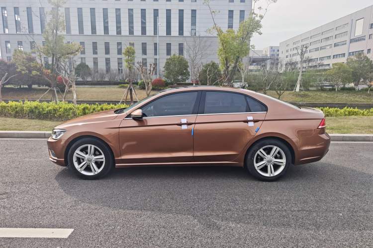 Used Volkswagen Lamando 2017 280TSI DSG Comfort Edition
