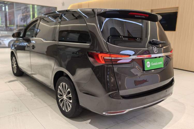 Used Buick GL8 2021 Land Cruiser Executive Class 652T Comfort Model
