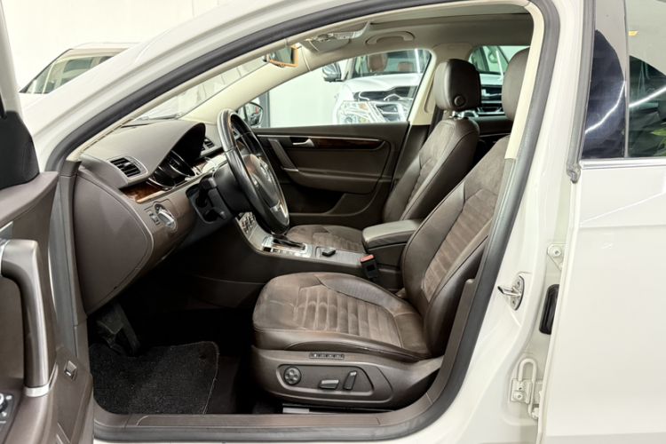 Used Volkswagen Magotan 2015 Travel Edition 2.0 TSI Comfort Version