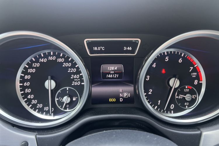 Used Mercedes-Benz M-Class 2014 ML 320 4MATIC
