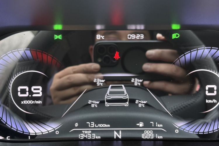 Used Geely Auto Emgrand 2022 4th Generation 1.5L CVT Luxury Model
