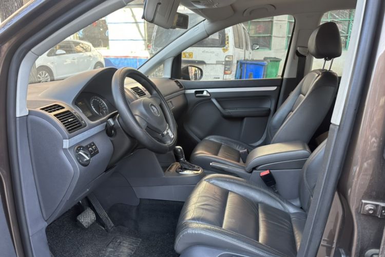 Used Volkswagen Touran 2013 1.4T DSG Comfort Edition 5-Seater