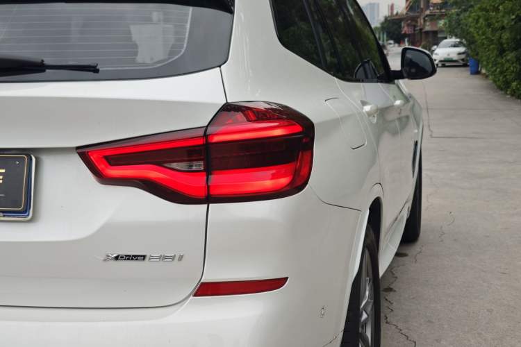 Used BMW X3 2021 xDrive28i M Sport Package Exterior 9