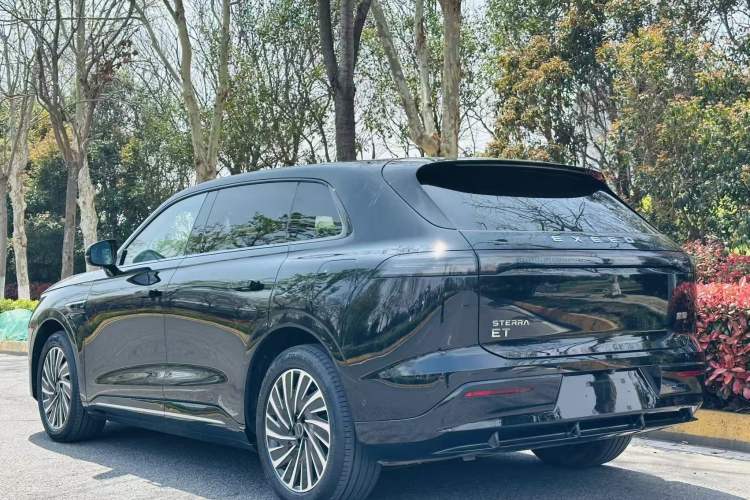 Used EXEED Star Era ET 2024 Extended-Range 240 Ultra All-Wheel Drive Exterior 5