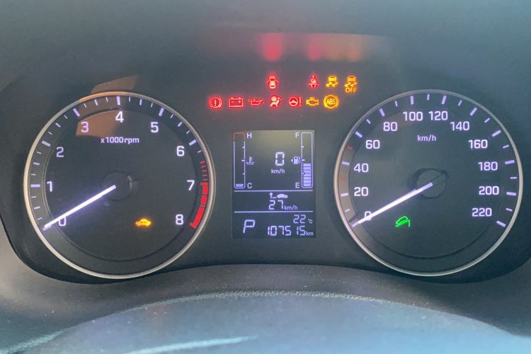 Used Hyundai ix25 2015 2.0L Automatic Two-Wheel Drive Intelligent GLS
