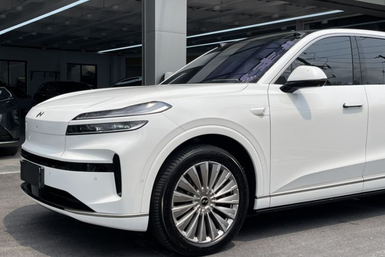 Used ONVO Luxeed L90 2025 Model—Max Six-Seater Version Exterior 5