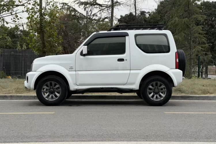 Used Suzuki Jimny 2015 1.3 AT JLX
