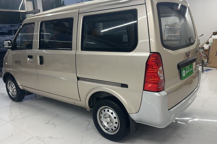 Used Wuling Rongguang 2014 1.2L S Base Model
