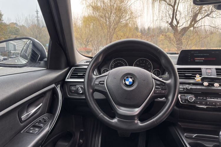 Used BMW 3 Series 2018 320Li Fashion Model
