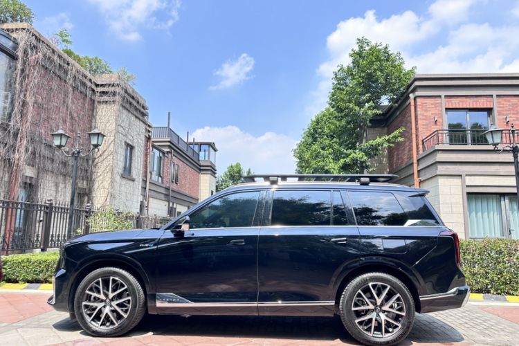 Used GAC Trumpchi ES9 2024 PHEV with 143 km Max