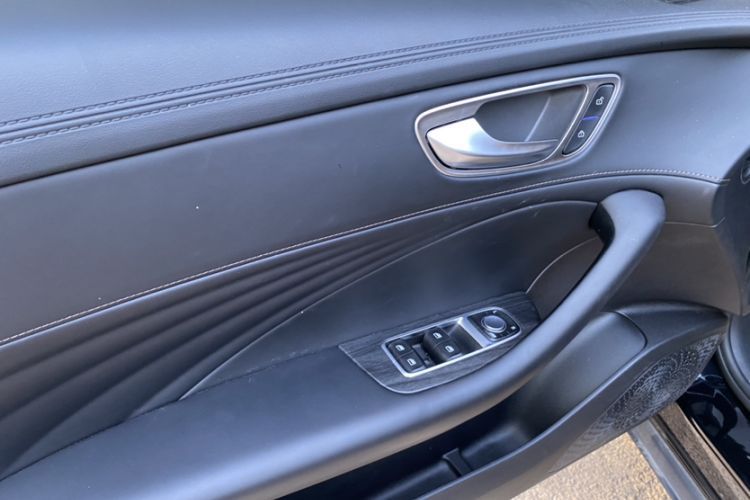 Used Roewe D7 2023 DMH 125km Superior Edition Interior 5