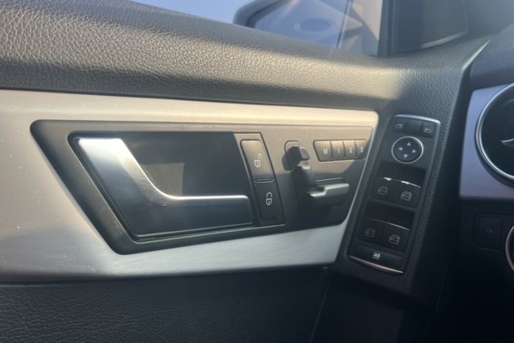 Used Mercedes-Benz GLK-Class 2014 GLK 200 Standard Model Interior 3