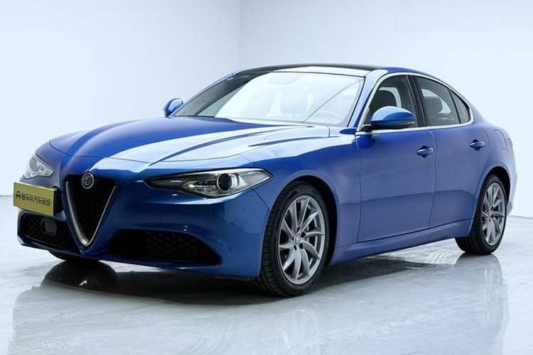 Used Alfa Romeo Giulia 2017 2.0T 200HP Luxury Edition
