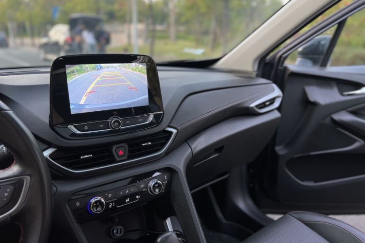 Used Chevrolet Orlando 2020 Light Hybrid Redline 530T Automatic Enjoyment Edition (5+2 Models)