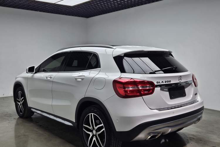 Used Mercedes-Benz GLA 2016 GLA 200 Fashion Model Exterior 3