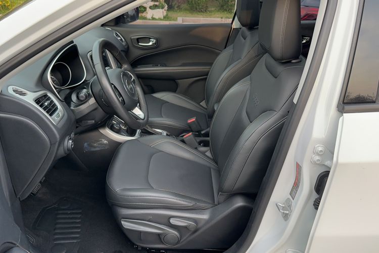 Used Jeep Compass 2017 200T Automatic Family Enjoyment Four-Wheel Drive Edition