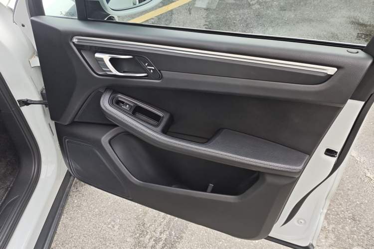 Used Porsche Macan 2017 Macan 2.0T