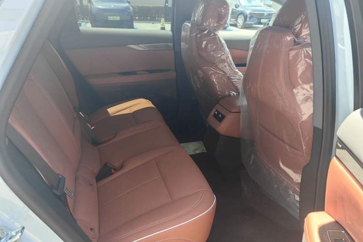 Used Cadillac OPTIQ 2024 Standard Range Version
