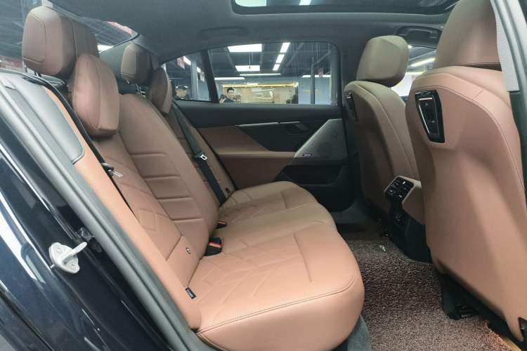 Used BMW 5 Series 2026 530Li Leading M Sport Package