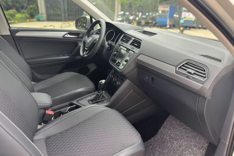 Used Volkswagen Tiguan L 2019 330TSI Automatic Two-Wheel Drive Luxury Edition China VI Standard