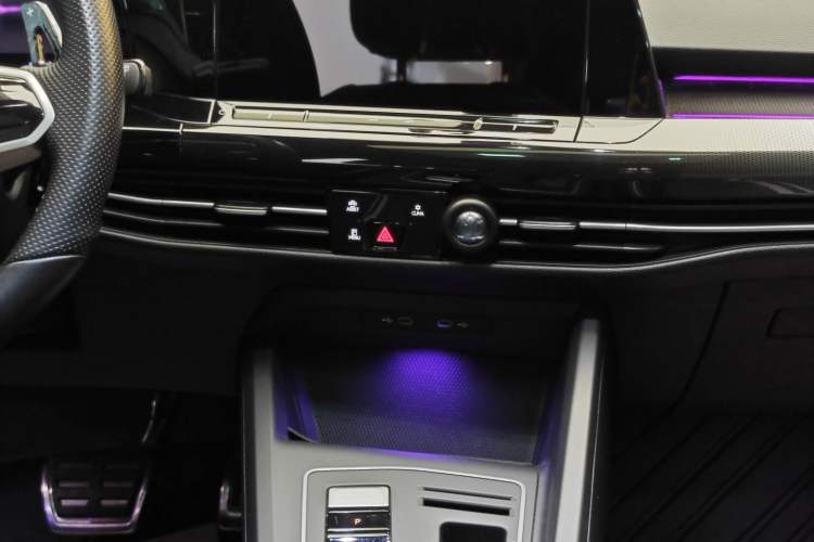 Used Volkswagen Golf 2021 280TSI DSG Pro First Edition Interior 11