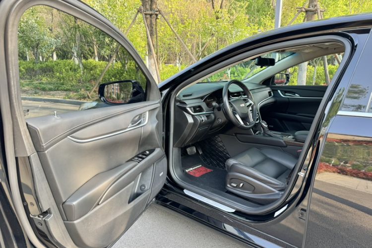 Used Cadillac XTS 2018 28T Tech Edition Interior 1