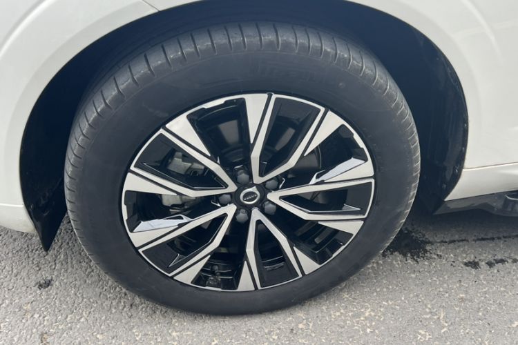 Used Volvo XC60 2024 B5 4x4 Smart Luxury Edition
