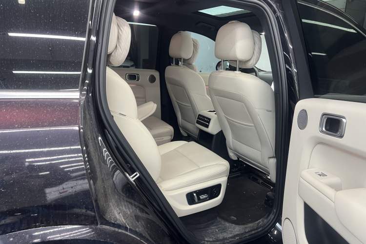 Used Li Auto L8 2023 Pro Model