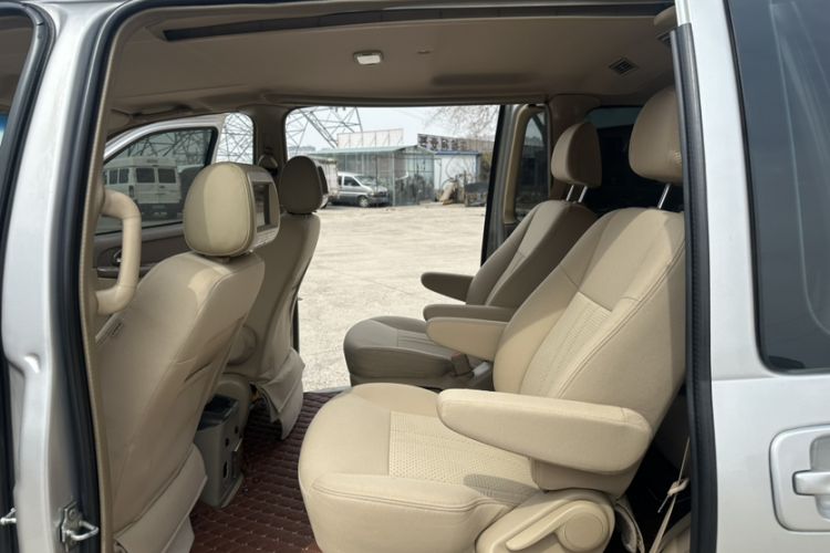 Used Buick GL8 2014 2.4L Classic Edition Interior 3