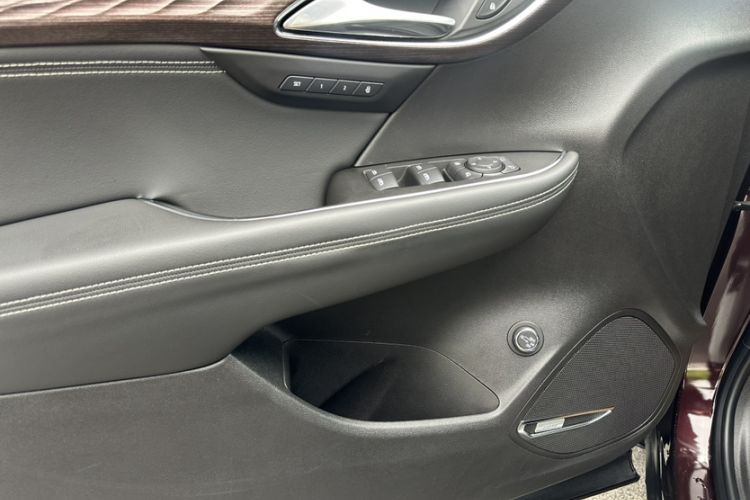 Used Buick Envision 2021 Encore Plus Avenir Aivia 7-Seater Edition
