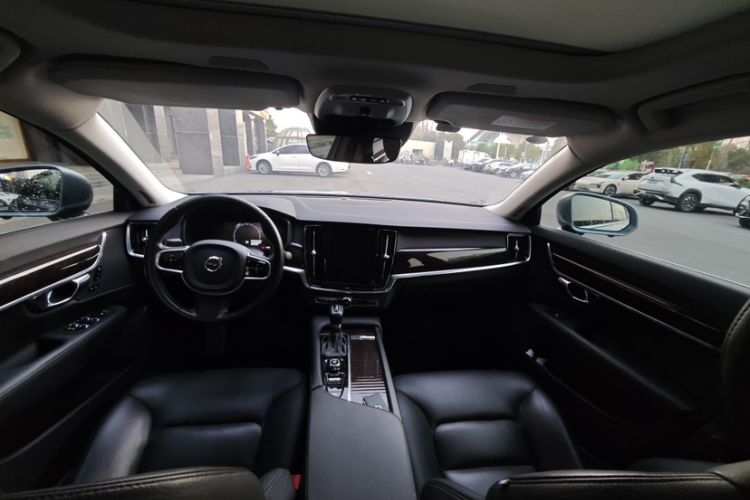 Used Volvo S90 2017 T4 Zhiyuan Edition