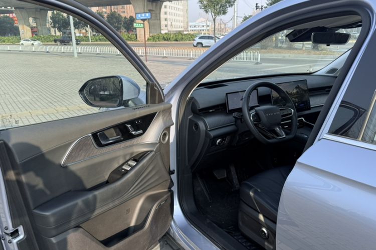 Used Chery Fengyun T9 2024 120 Long-Range Flagship Version 7 Seats Ternary Lithium