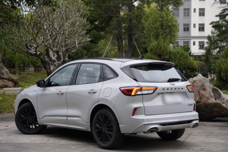 Used Ford Escape 2023 EcoBoost 245 Four-Wheel Drive ST-LINE Pro Trim