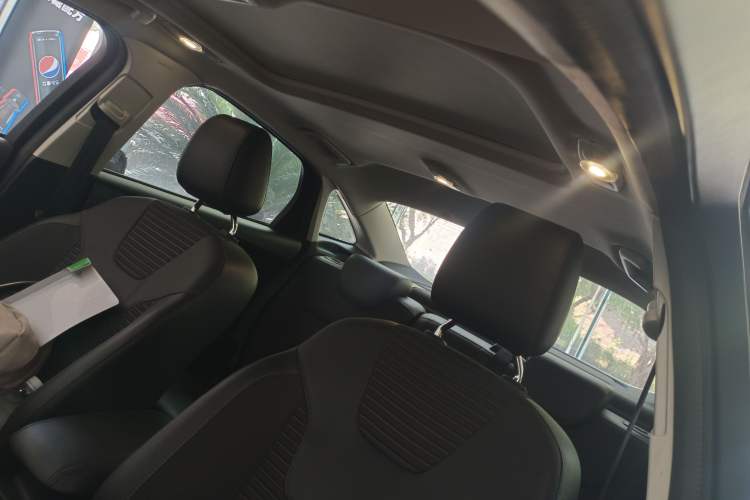 Used Ford Focus 2017 Sedan 1.6L Automatic Fashion Edition Smart Drive Version