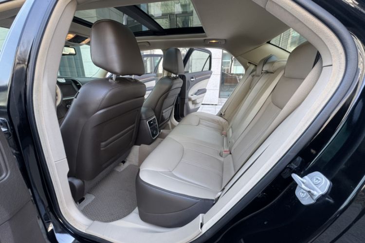 Used Chrysler 300C 2014 3.0L Excellence Edition