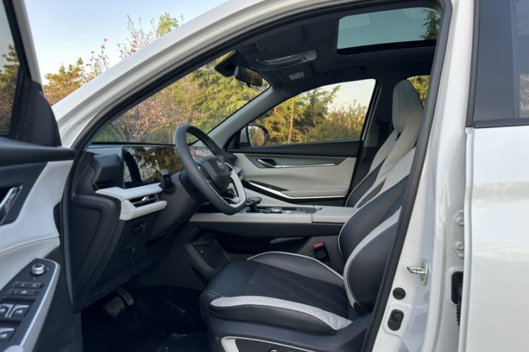 Used CHANGAN CS75 PLUS 2023 3rd Generation 1.5T Automatic Prestige Model