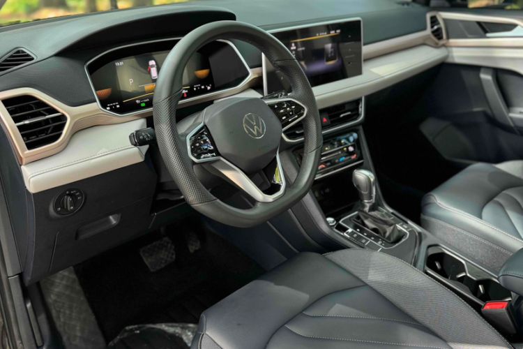 Used Volkswagen Tharu 2023 300TSI Two-Wheel-Drive Moonlight Edition