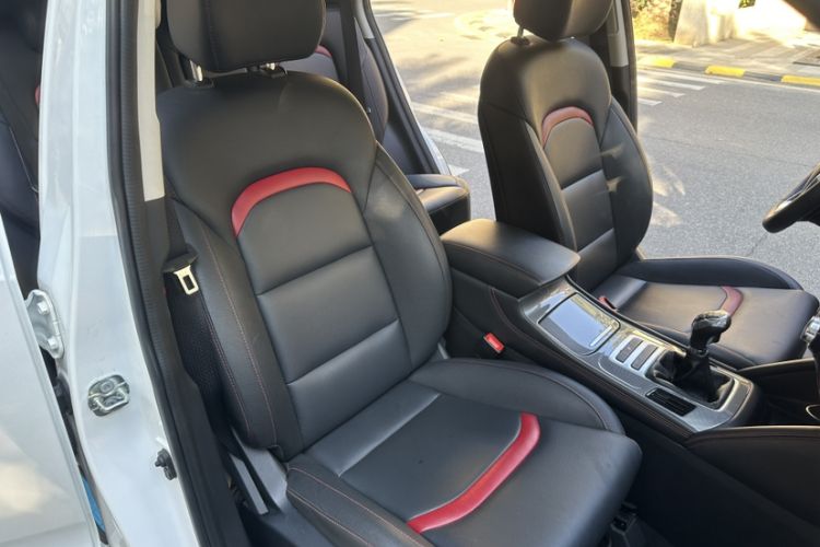 Used Changan CS55 2017 1.5T Manual Colorful Edition