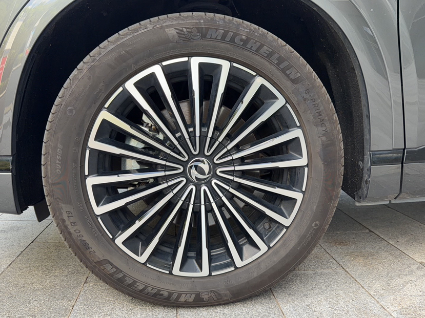 Dongfeng Aeolus L8 2025 Model 185KM Dream Edition — снимка 19