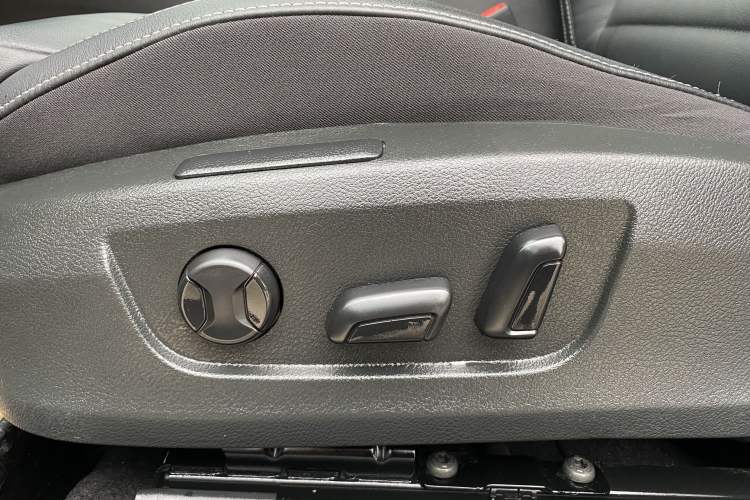 Used Skoda Superb 2016 TSI280 DSG Champion Edition
