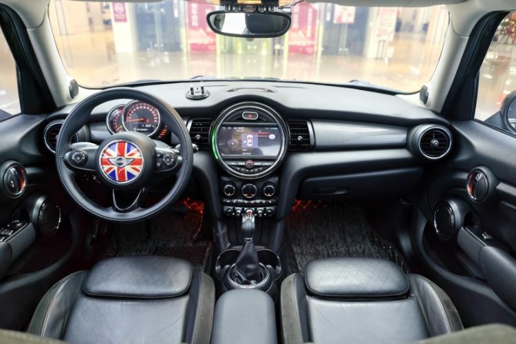 Used MINI 2015 1.5T COOPER Excitement Five-Door Edition Right Front Seat