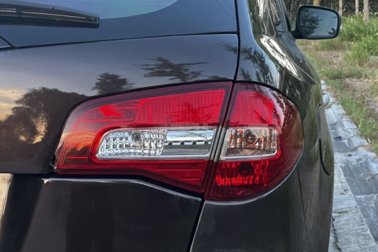 Used Renault Koleos 2013 2.5L Two-Wheel-Drive Urban Edition