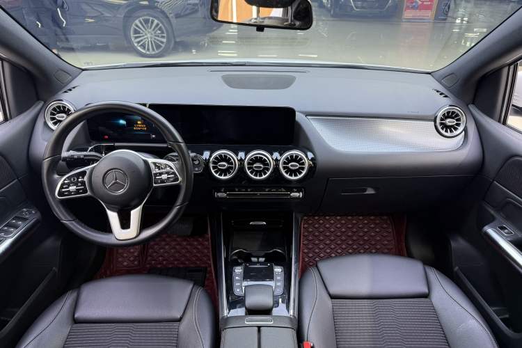 Used Mercedes-Benz B-Class 2021 B 200 Sport Edition Audio And AC Panel