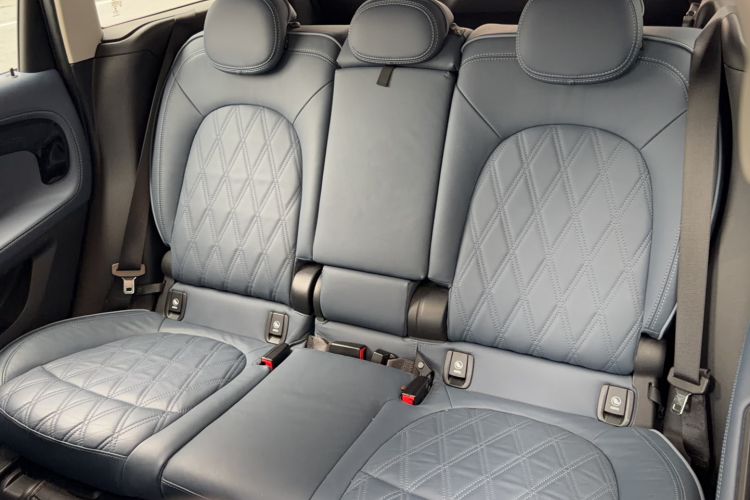 Used MINI Countryman 2021 1.5T COOPER Connoisseur Interior 2