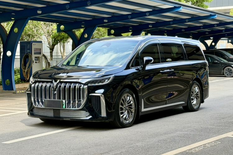 Used VOYAH Dream 2024 PHEV Ultra-Long Range Flagship Edition