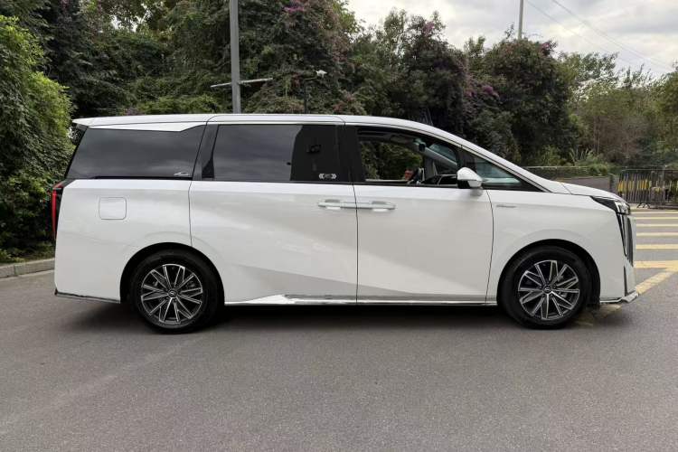 Used GAC Trumpchi M8 2024 Master Series 400T Ultimate Edition