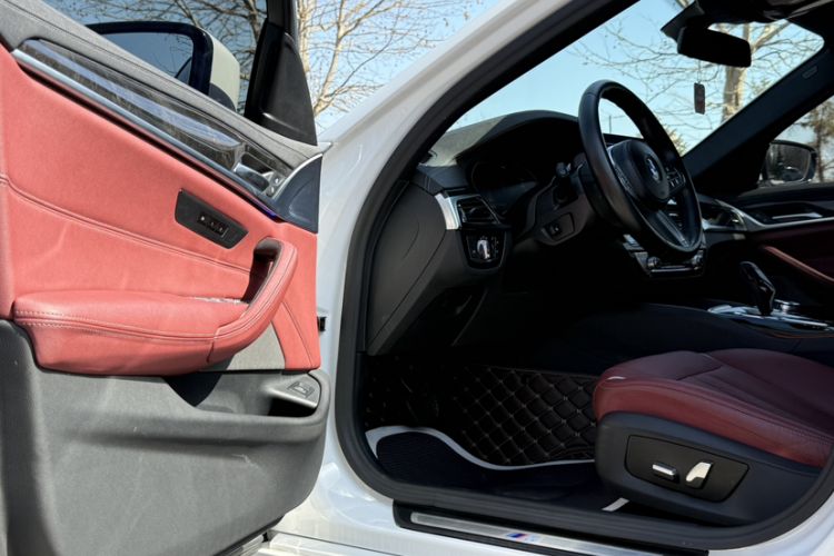 Used BMW 5 Series 2022 Second Facelift 525Li M Sport Package
