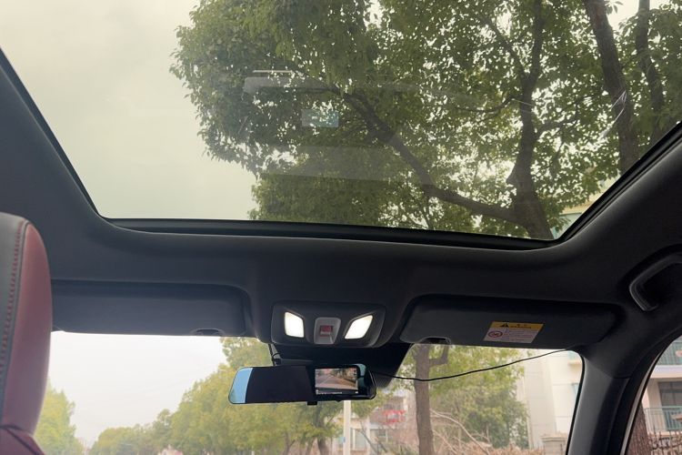 Used Oshan Z6 2023 Blue Whale 1.5T DCT Smart Luxury Model