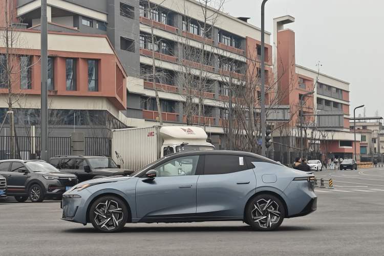 Used Lynk & Co 07 2024 EM-P 126 Long-Range Ultra
